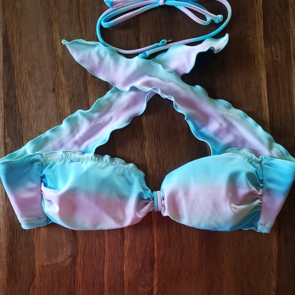 Victoria's Secret Other - Victoria's Secret Swim Top